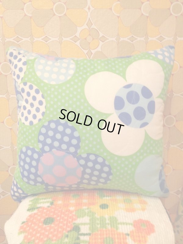 画像1: FLOWER Dot Cushion