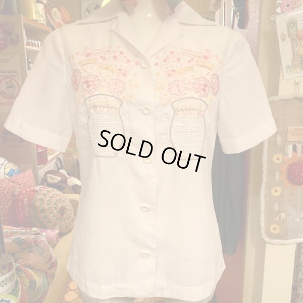 画像1: Flower embroidered blouse