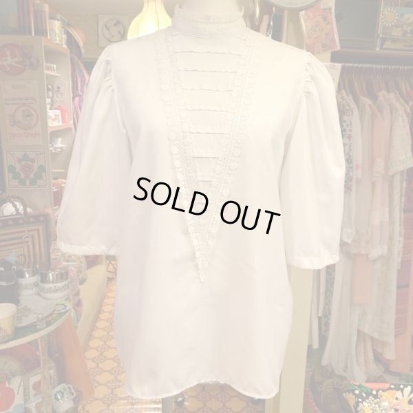 画像1: Vintage V laceline white blouse