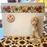 Vintage vegetable pattern board with magnet
