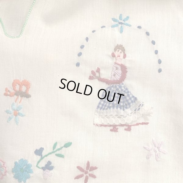画像3: (SALE) Girl Flower embroidery patch cutoff top