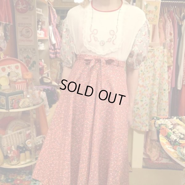 画像1: Vintage flower embroidery puff sleeve top