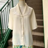 Made in Canada Wh lace blouse