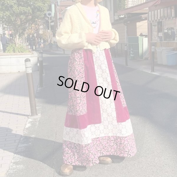 画像1: (SALE) Vintage velor&flower lace patchwork long skirt