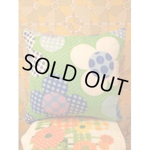 画像: FLOWER Dot Cushion