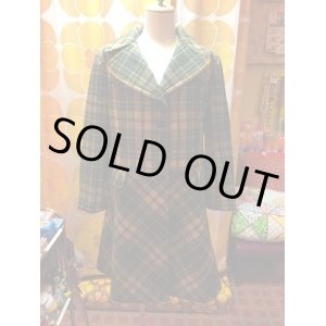 画像: チェック柄がレトロなウールコート（SALE）