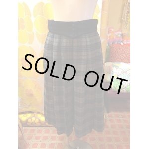 画像: ウールベルト付きチェック柄スカート