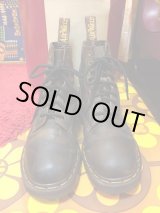 画像: Dr.Martens 8ホール ブラウンレザーブーツ