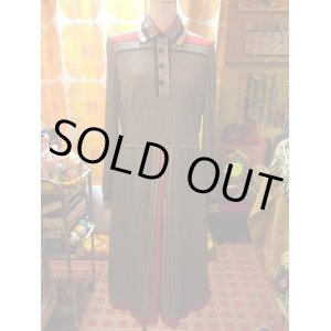 画像: スカーフのようなレトロワンピース