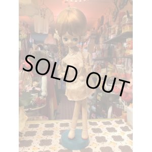 画像: お花飾りのみつあみヘアー チャイナガール