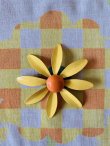 画像1: YELLOW&ORANGE 60'S FLOWER BROOCH