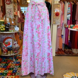 画像: Cutwork lace flower pattern wrap skirt