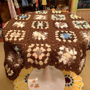 画像: Vintage Granny square blanket 