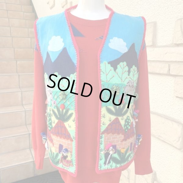 画像1: (SALE) Vintage embroidery doll motif vest