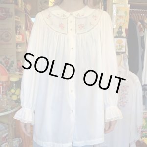 画像: Flower embroidery blouse
