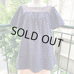 画像: 70'S France Vintage button decoration floral pattern top