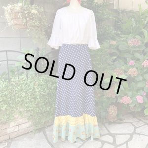 画像: (SALE) Vintage flower pattern switching fabric frill long skirt