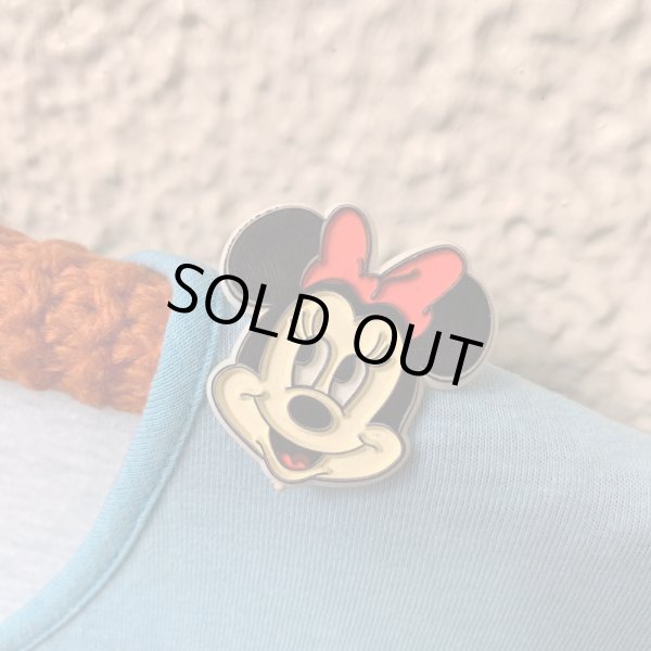 画像1: OLD Minnie Mouse plastic badge