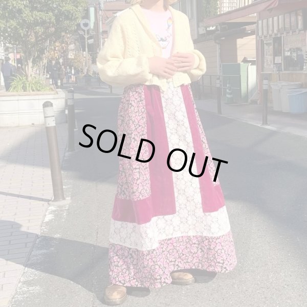 画像1: (SALE) Vintage velor&flower lace patchwork long skirt