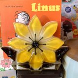 画像: Vintage ye flower lucite napkin holder