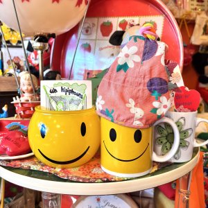 画像: Vintage smile printed mug