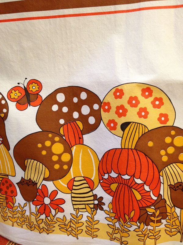 画像: Mushroom TableCloth