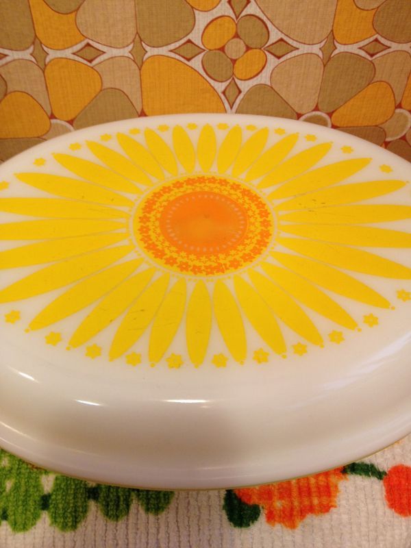 画像: OLD PYREX DAISY OVEN WARE