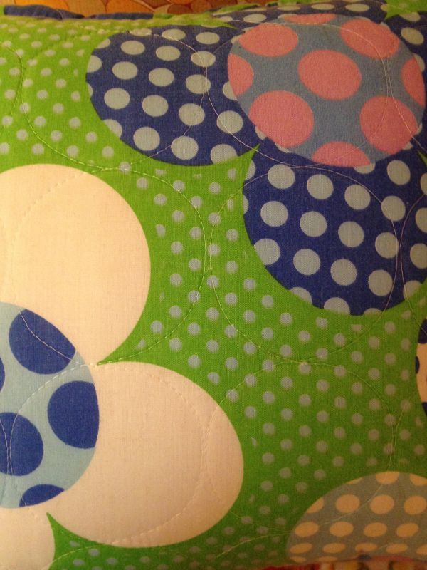 画像: FLOWER Dot Cushion