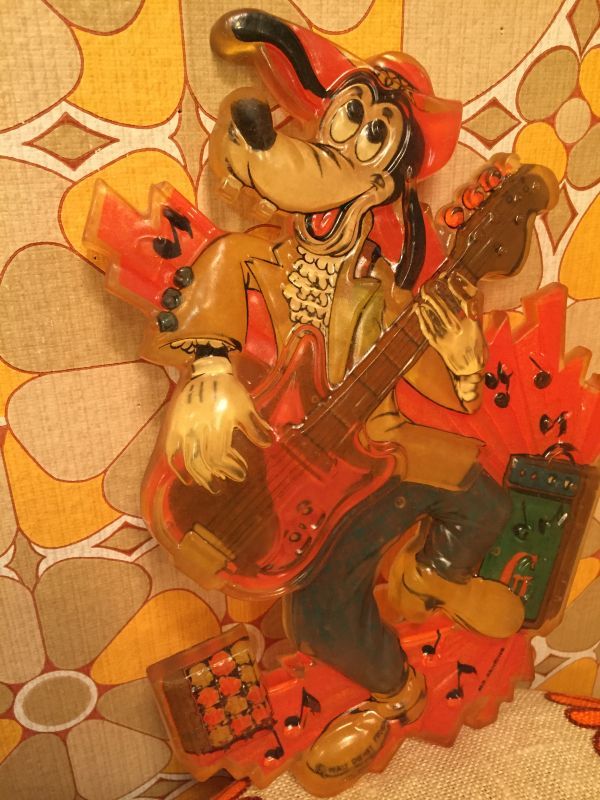 画像: Playing guitar Goofy Wallhanging