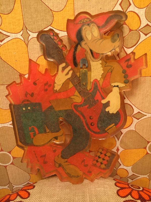 画像: Playing guitar Goofy Wallhanging