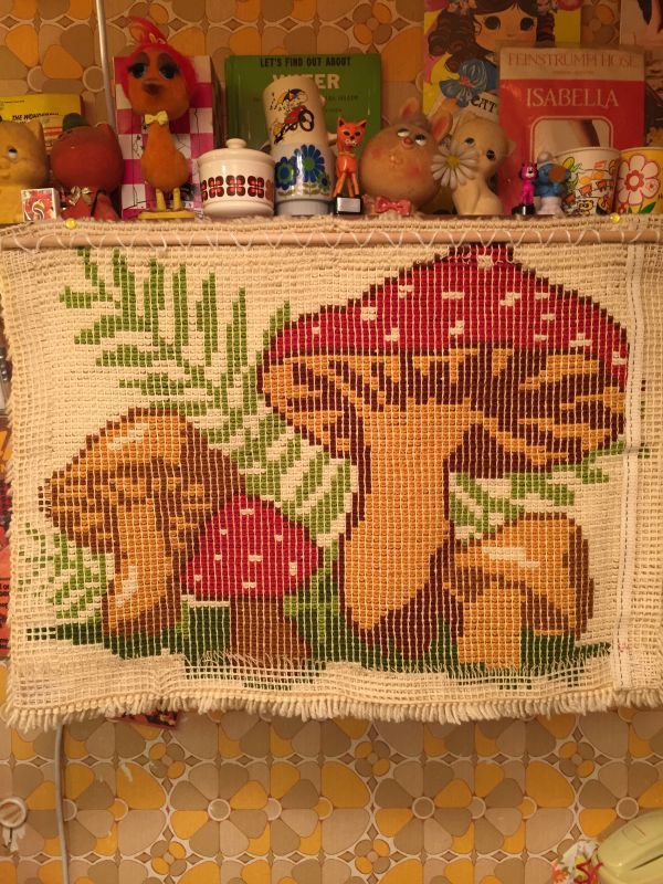 画像: Mushroom RugＴａｐｅｓｔｒｙ