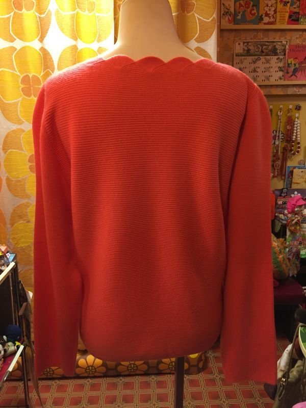 画像: FLOWER Neck Knit