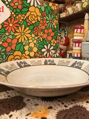 画像: レトロな街並み模様　浅型BOWL PLATE