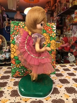 画像: ふんわりスカート　おすましLADYポーズ人形