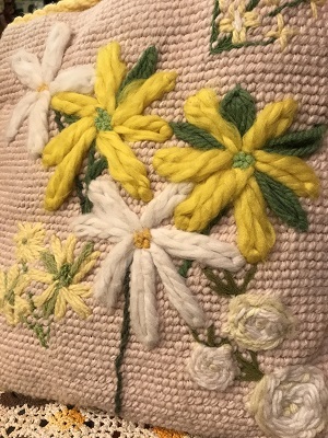 画像: Knit Flower刺繍クッション