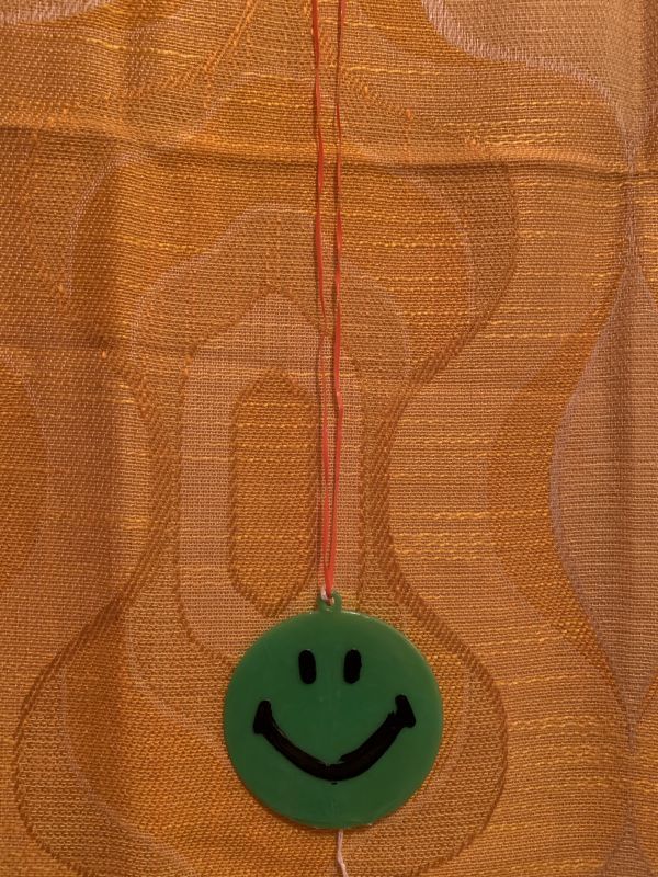 画像:  VINTAGE Smile Face Plastic Necklace （GR)