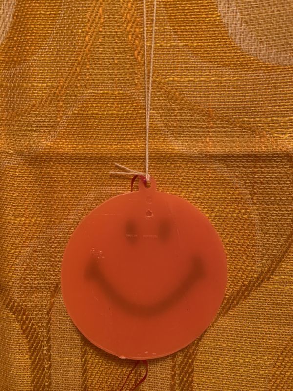 画像: VINTAGE Smile Face Plastic Necklace (OR)