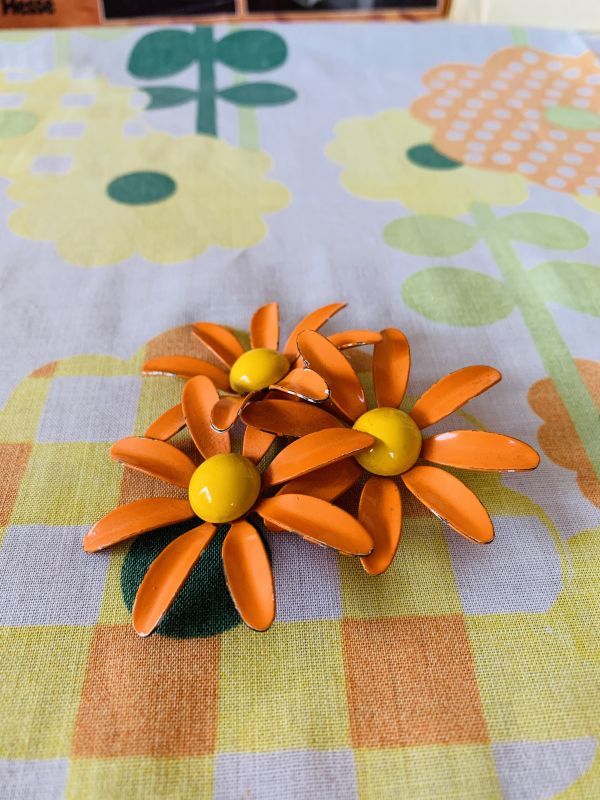 画像: ORANGE&YELLOW 3FLOWER VINTAGEブローチ