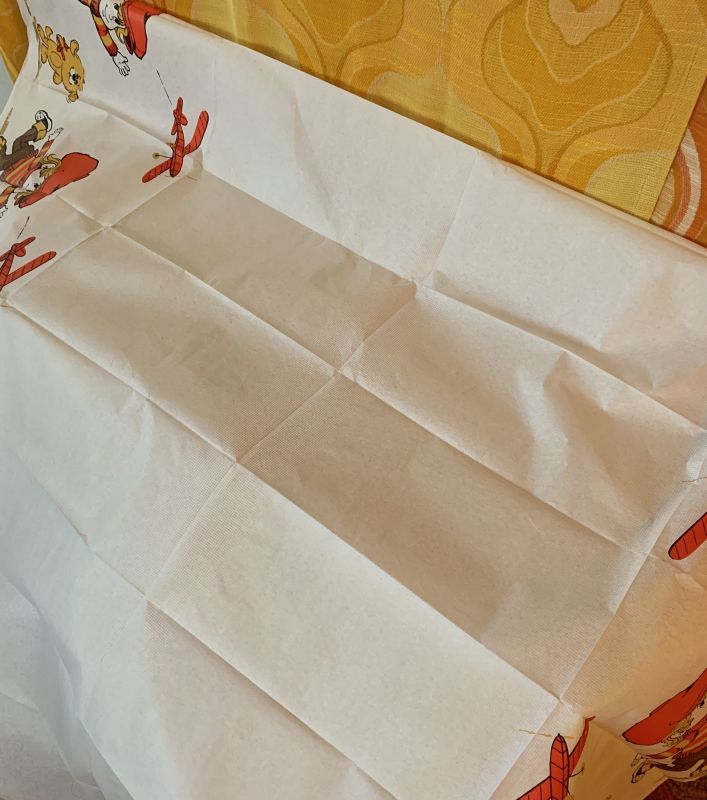 画像: Boy&Dog Vintage Paper TableCloth