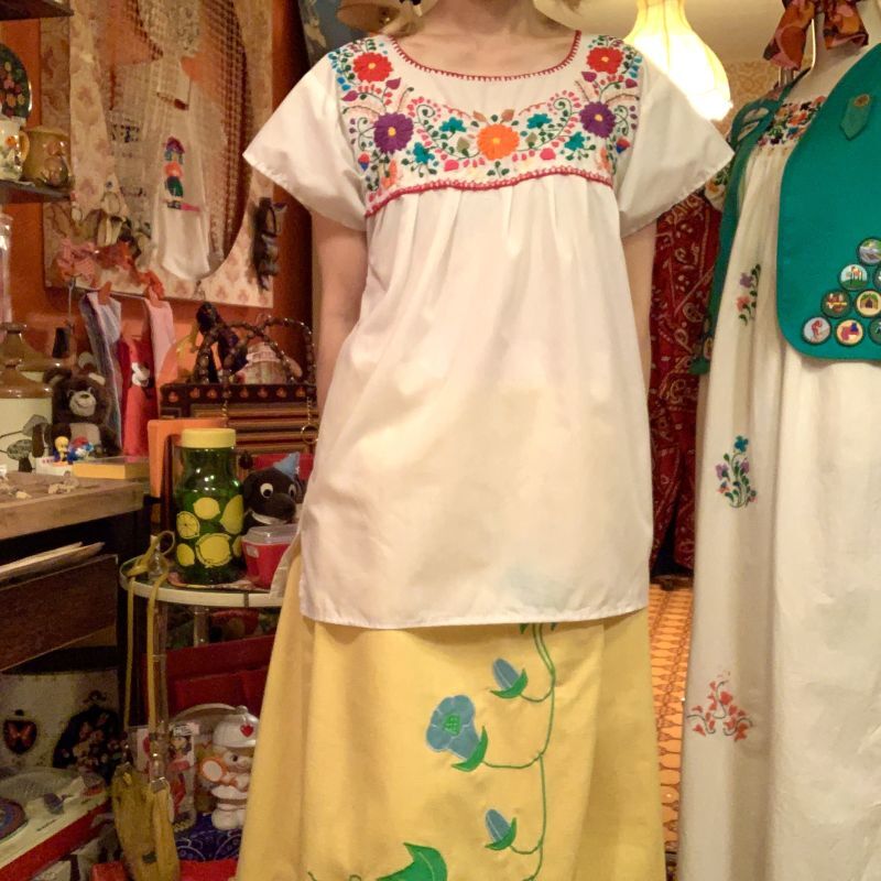 画像: Flower emboridery mexican tops