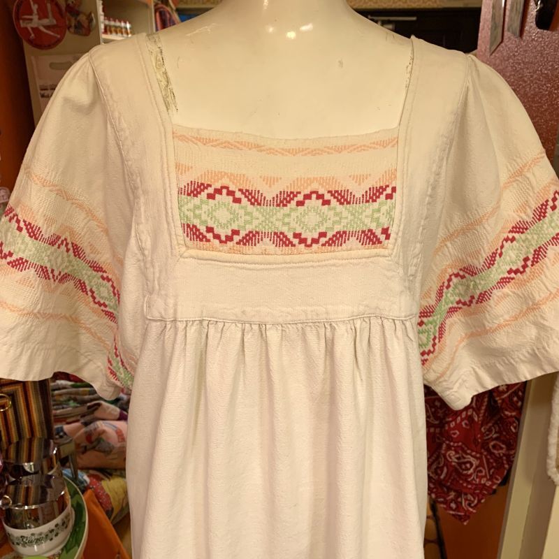 画像: Guatemala embroidered onepiece