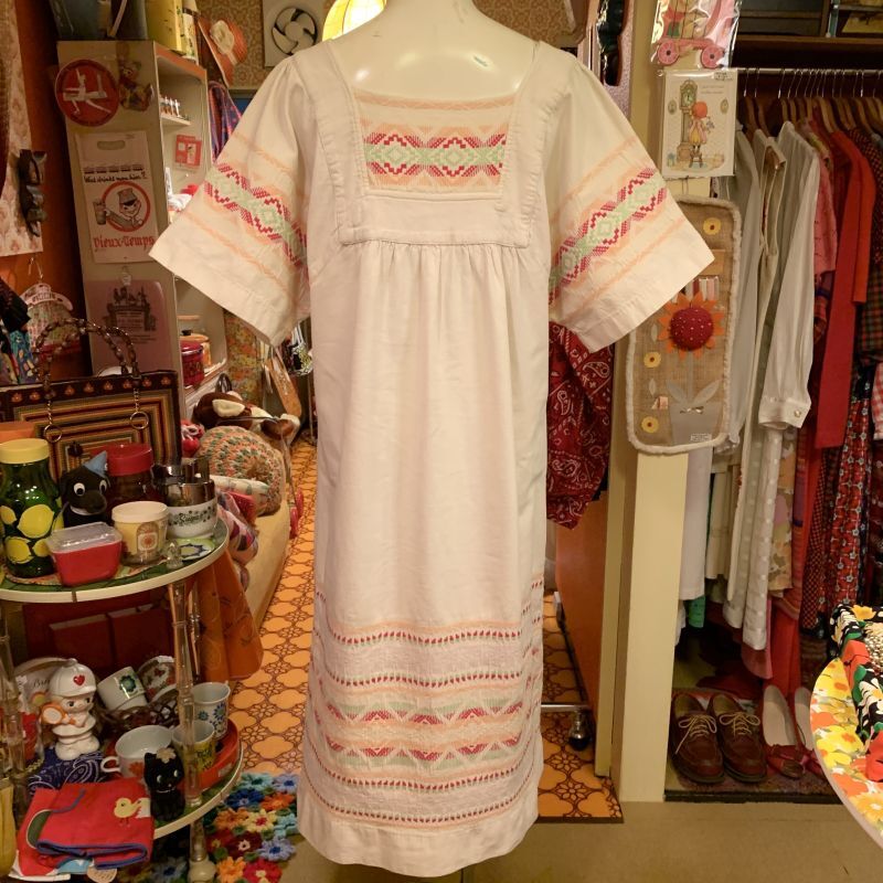 画像: Guatemala embroidered onepiece