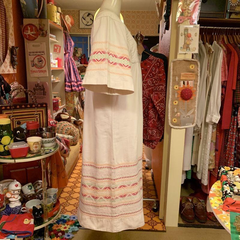 画像: Guatemala embroidered onepiece