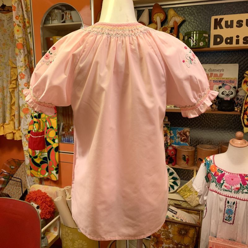 画像: Sweet pink Flower Embroidered tops