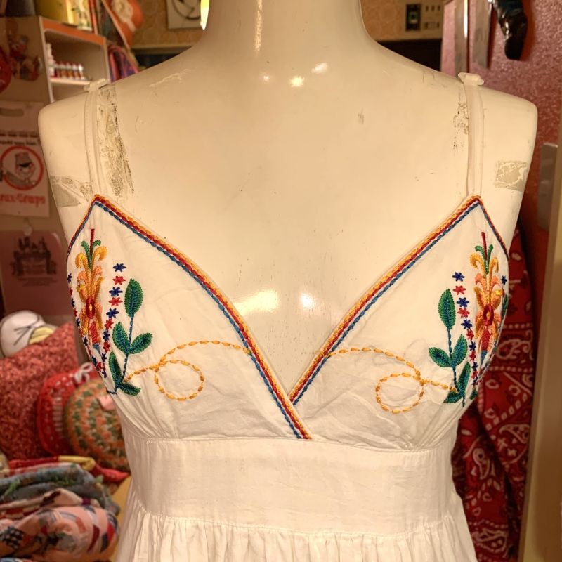 画像: Flower Embroidered camisole dress 