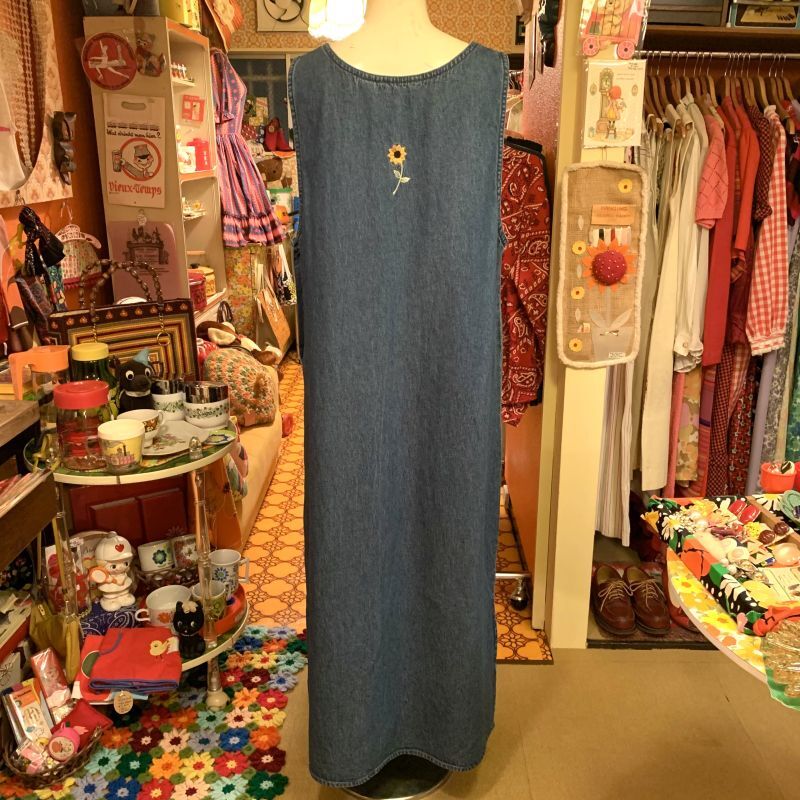 画像: Butterfly・Flower embroidery sleeveless denim onepiece