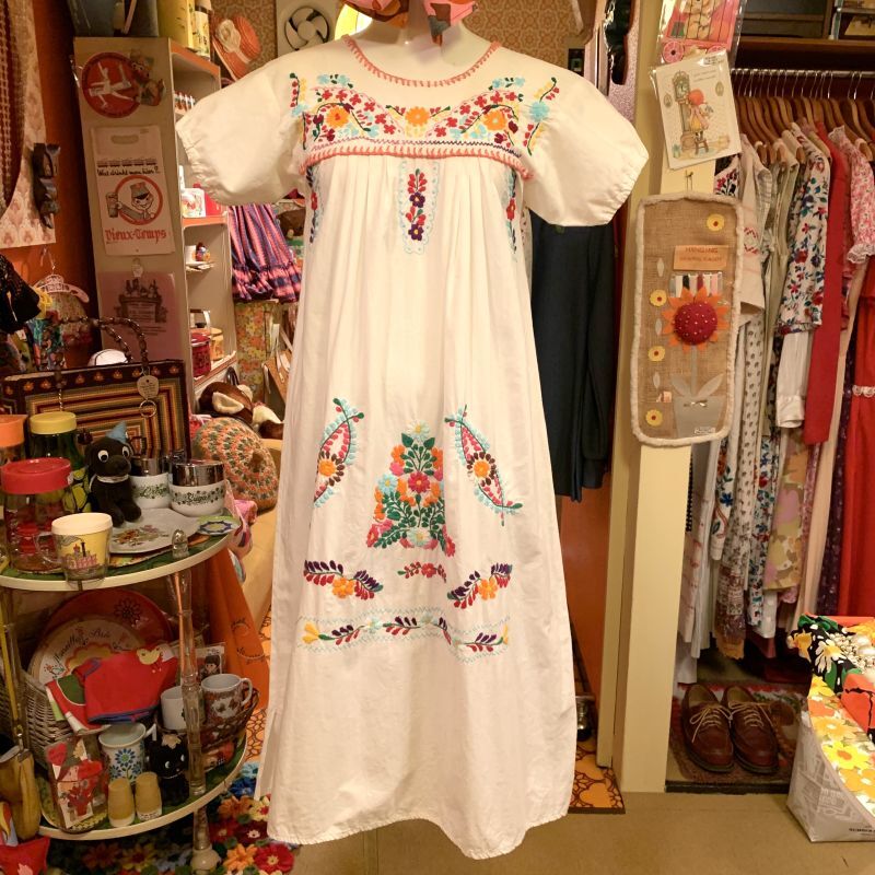 画像1: Flower embroidery mexican dress  