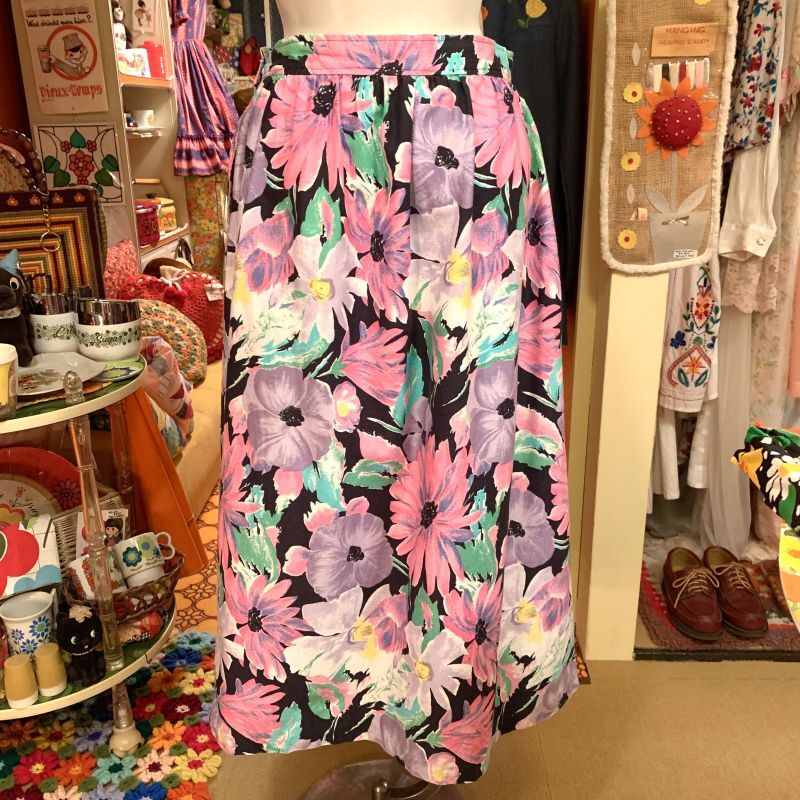 画像: (SALE) Floral pattern flare skirt