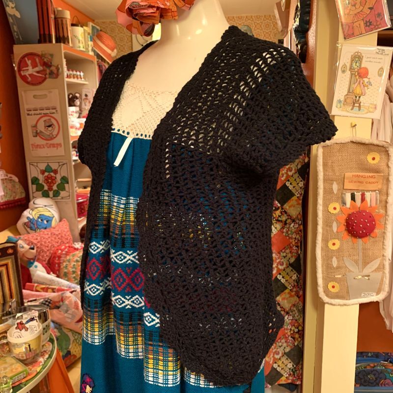 画像: (SALE) Black flower motif crochet tops