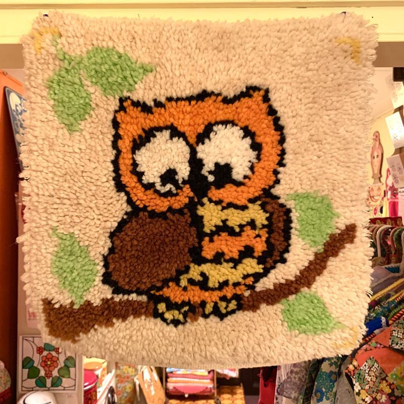 画像: Vintage owl tapestry rug